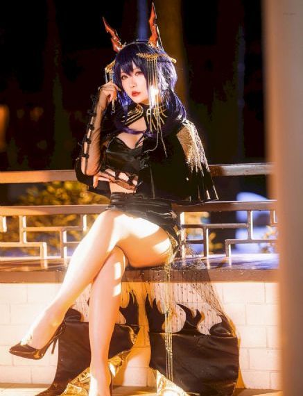 摸亲女稚嫩的小奶头的_DVD高清完整版播放