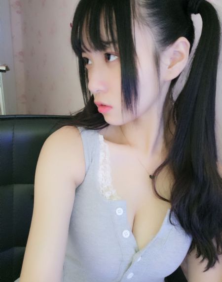 免费美女视频网站_BD国语完整视频观看