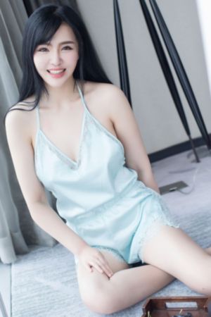 日韩无法码妞香蕉婷在线_超清完整版观看