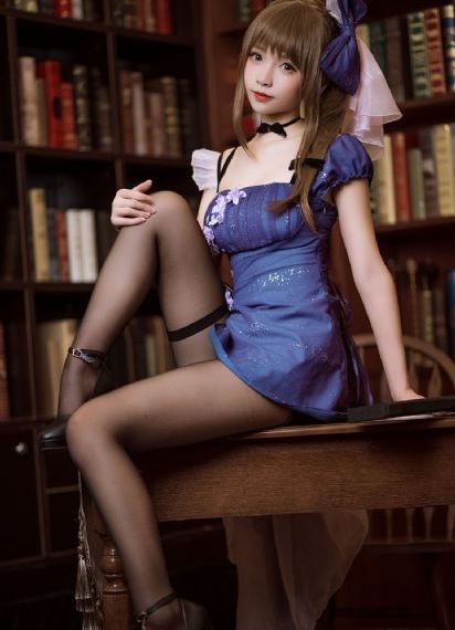 年轻的女教师4在线观看_超清超清在线观看